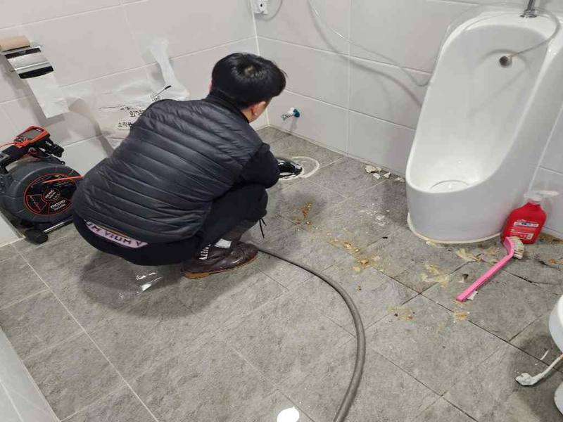 마포구 소변기막힘 작업사례 11